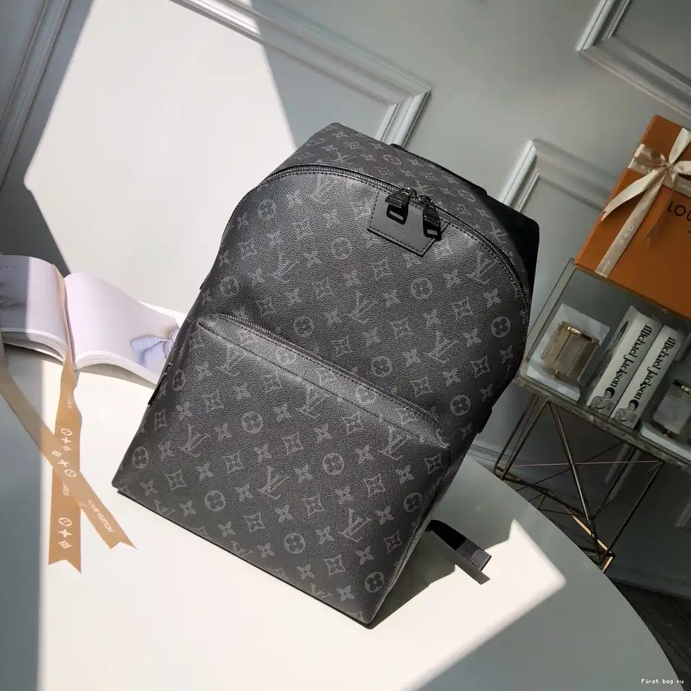 First bag ru Vuitton Backpack Louis 0624